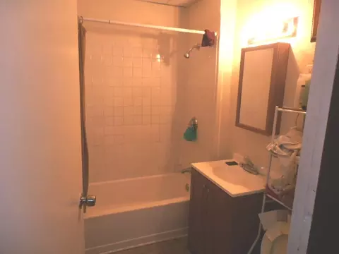 17-19 Demond Ave, Springfield, MA 01107 photo 6