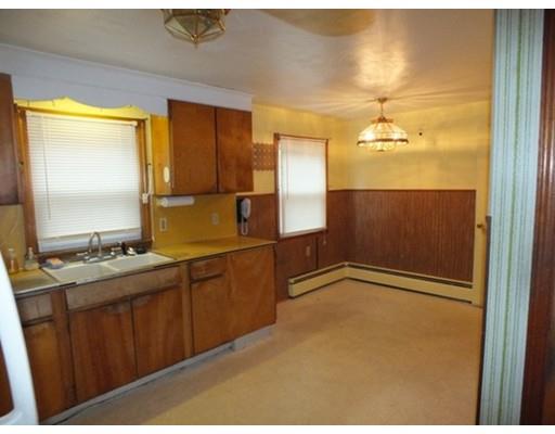 128 Bretton Rd, Springfield, MA 01119 photo 5