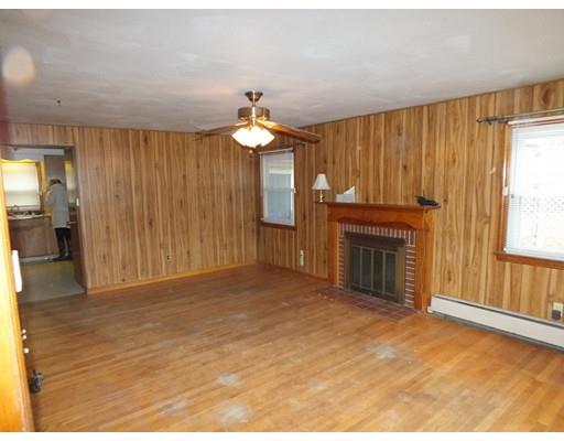 128 Bretton Rd, Springfield, MA 01119 photo 2