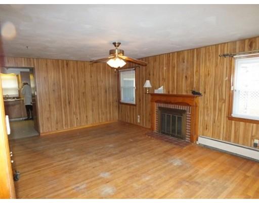 128 Bretton Rd, Springfield, MA 01119 photo 3
