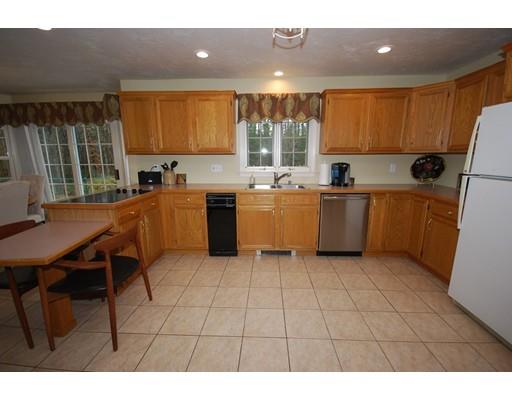 15 Brousseau Dr, Upton, MA 01568 photo 11