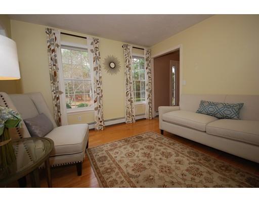 15 Brousseau Dr, Upton, MA 01568 photo 6