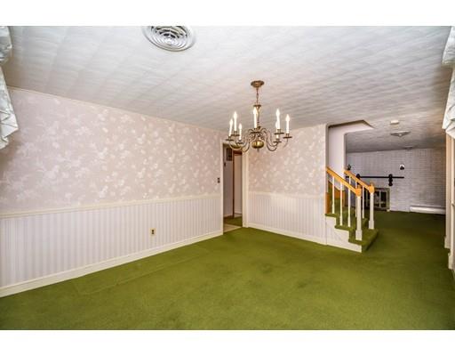 77 Sturges Rd, Reading, MA 01867 photo 5