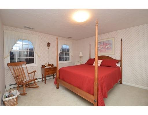 14 Danielle Ln, Mansfield, MA 02048 photo 17