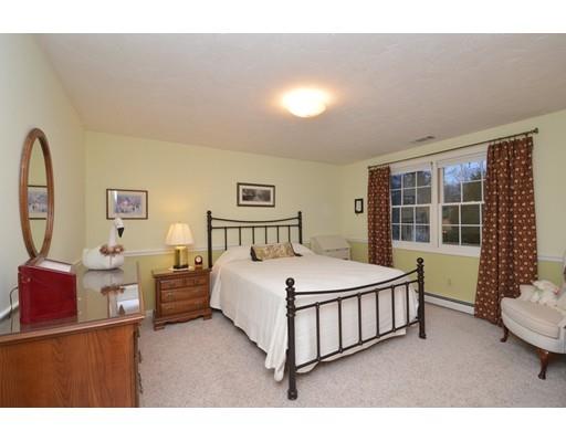 14 Danielle Ln, Mansfield, MA 02048 photo 18