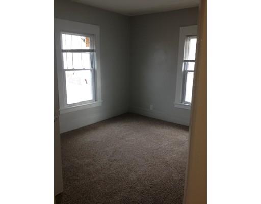 56 Edendale St, Springfield, MA 01104 photo 12
