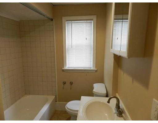 43 Earl St, Springfield, MA 01108 photo 8
