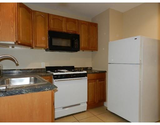 43 Earl St, Springfield, MA 01108 photo 2