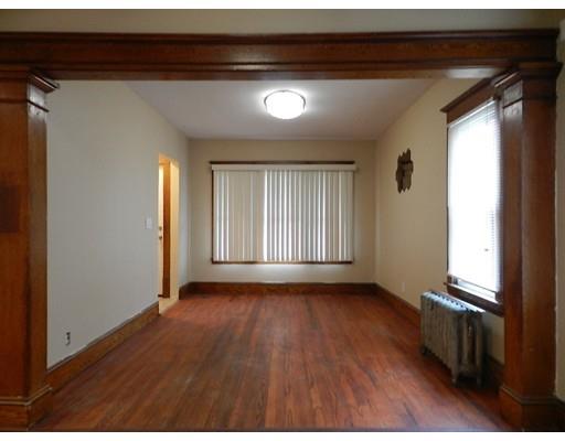 43 Earl St, Springfield, MA 01108 photo 3