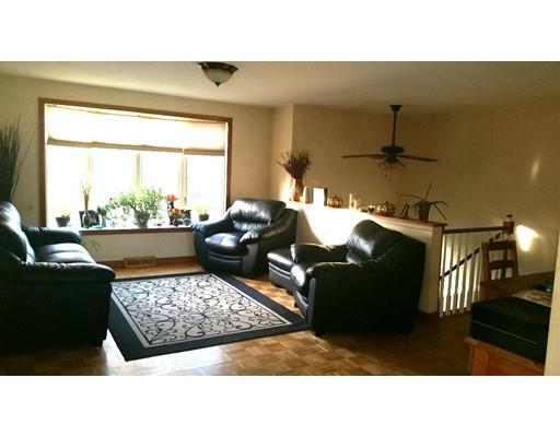 15 Mayflower Ln, East Wareham, MA 02538 photo 2
