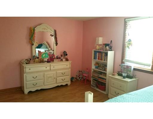 15 Mayflower Ln, East Wareham, MA 02538 photo 7