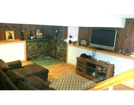 15 Mayflower Ln, East Wareham, MA 02538 photo 4