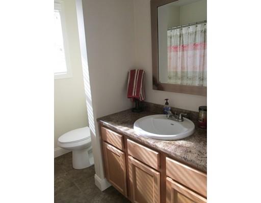 241 Whitefield St, Fall River, MA 02721 photo 17