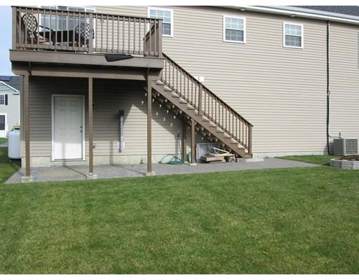 241 Whitefield St, Fall River, MA 02721 photo 2