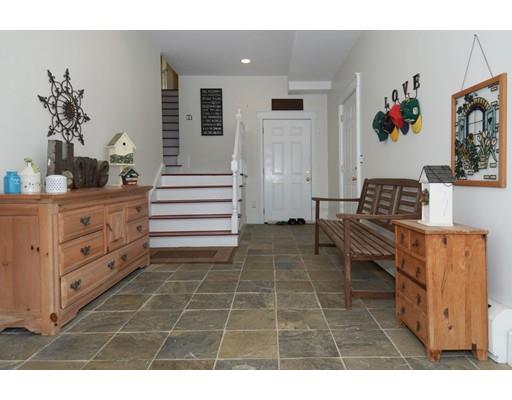 198 Locust St, Danvers, MA 01923 photo 14