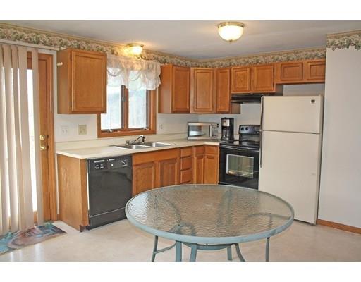 820 Parker St, Springfield, MA 01129 photo 6