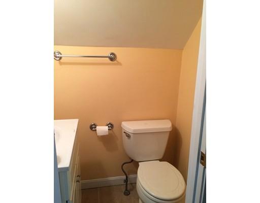 2 Thomas Ct, Gloucester, MA 01930 photo 5