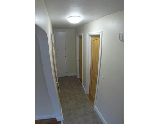 16 Barrison St, Springfield, MA 01109 photo 3