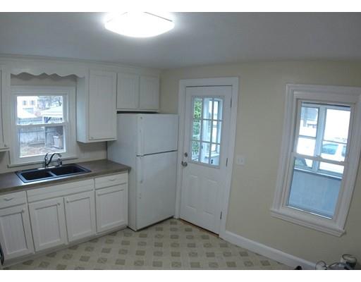 16 Barrison St, Springfield, MA 01109 photo 8