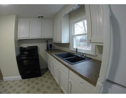 16 Barrison St, Springfield, MA 01109 photo 2