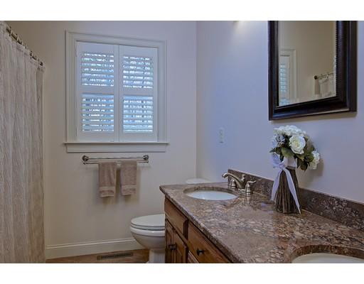 21 Brooks St, Upton, MA 01568 photo 15