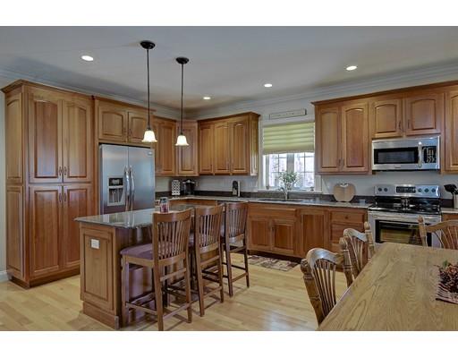 21 Brooks St, Upton, MA 01568 photo 9