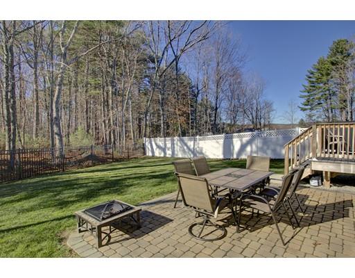 21 Brooks St, Upton, MA 01568 photo 3