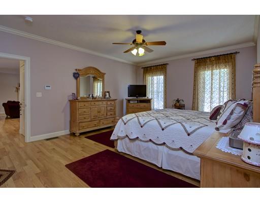 21 Brooks St, Upton, MA 01568 photo 14