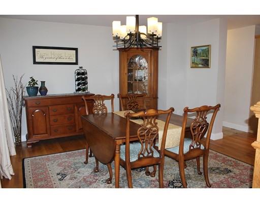 33 Willow Rd, Marblehead, MA 01945 photo 7