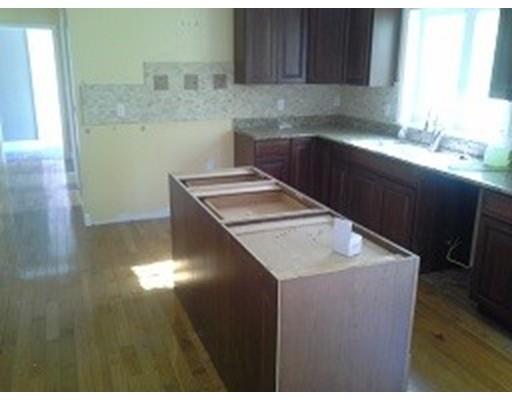 12 Sara Beth Ln, Wareham, MA 02571 photo 6