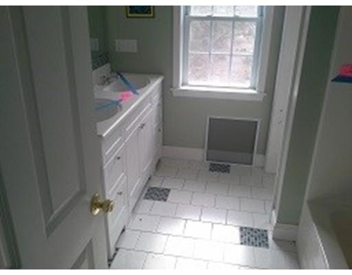 12 Sara Beth Ln, Wareham, MA 02571 photo 10