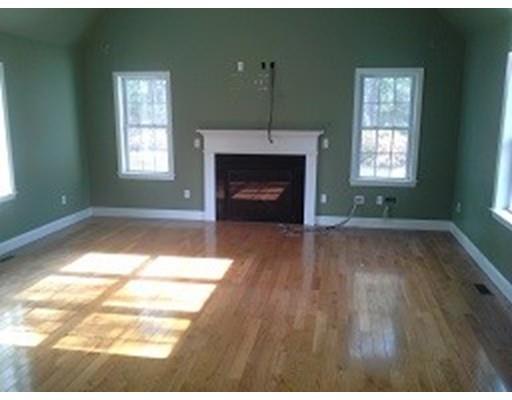 12 Sara Beth Ln, Wareham, MA 02571 photo 7