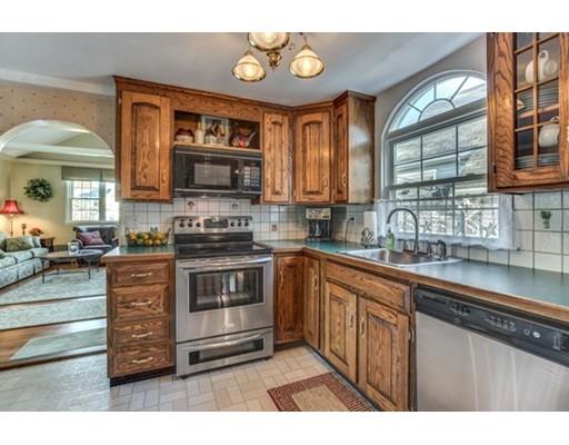 7 Marble St, Gloucester, MA 01930 photo 8