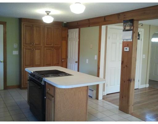 315 Arcadia Blvd, Springfield, MA 01118 photo 10
