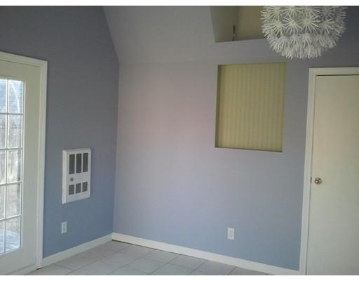 315 Arcadia Blvd, Springfield, MA 01118 photo 16
