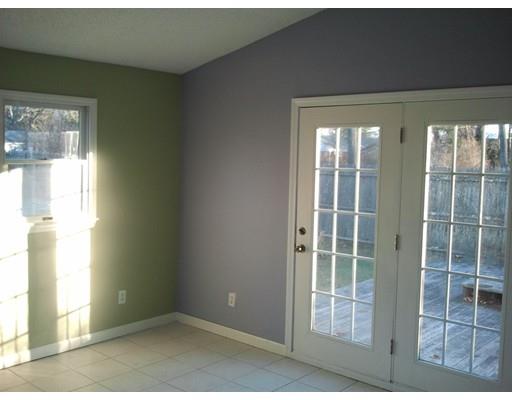 315 Arcadia Blvd, Springfield, MA 01118 photo 17