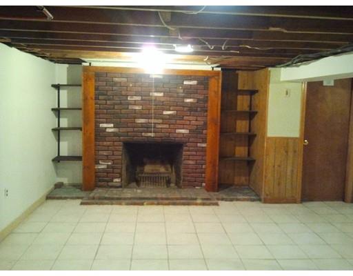315 Arcadia Blvd, Springfield, MA 01118 photo 18