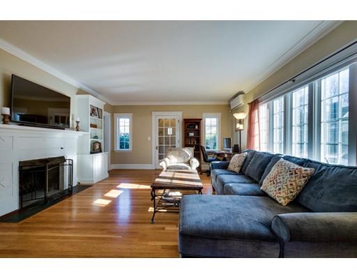38 Walnut St, Natick, MA 01760 photo 4