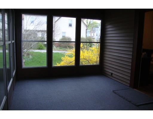 28 Eureka St, Worcester, MA 01603 photo 7