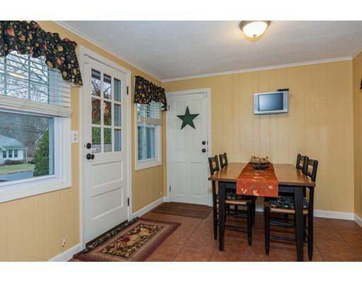52 Ely Ave, West Springfield, MA 01089 photo 9