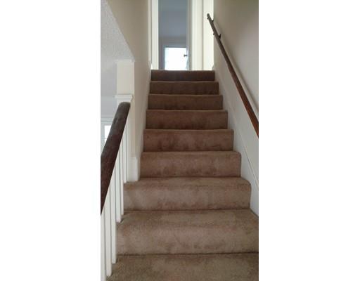 199 Laurelton St, Springfield, MA 01109 photo 6
