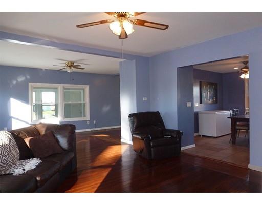 63 Lorraine St, Chicopee, MA 01013 photo 12