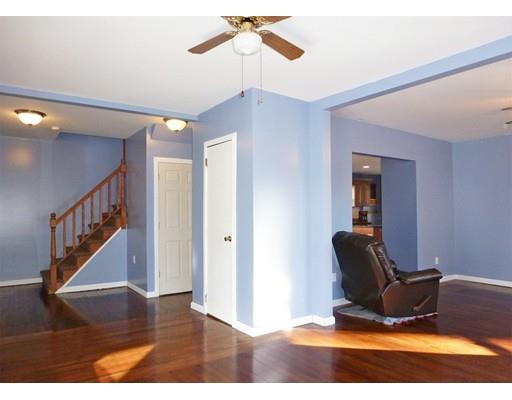 63 Lorraine St, Chicopee, MA 01013 photo 9