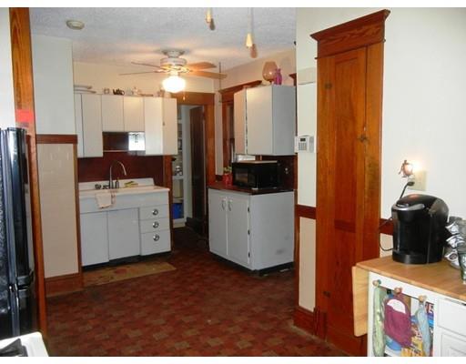 76 Roy St, Springfield, MA 01104 photo 5