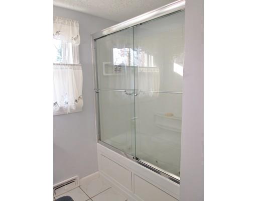 71 Loretta St, Springfield, MA 01118 photo 14