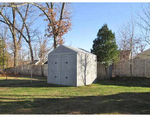 71 Loretta St, Springfield, MA 01118 photo 3