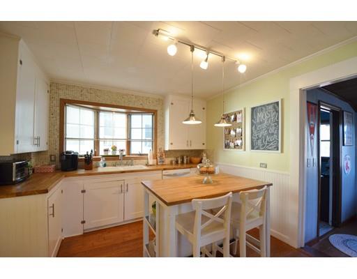 29 Riverview St, Dedham, MA 02026 photo 2
