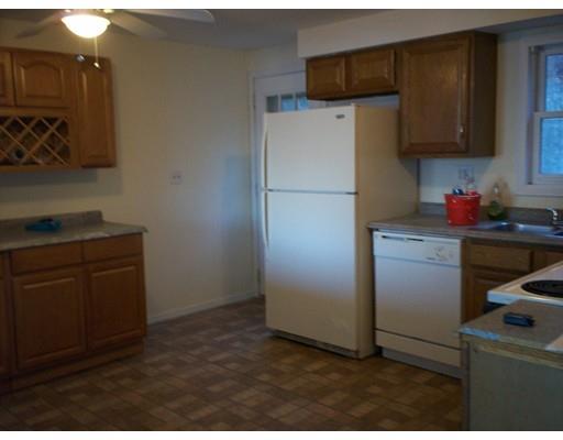 8 Arline St, Worcester, MA 01607 photo 2