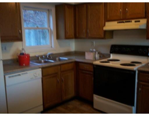 8 Arline St, Worcester, MA 01607 photo 3