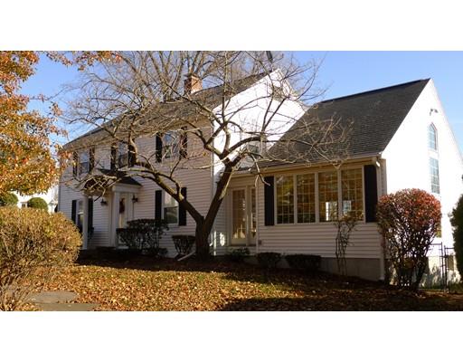 5 Richards St, Danvers, MA 01923 photo 2